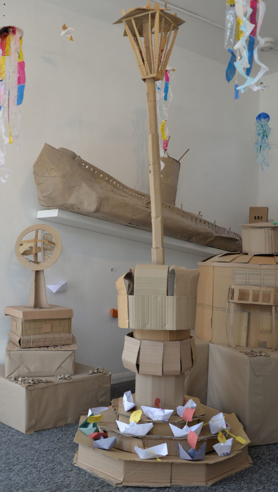 Cardboard Coast (lamppost and submarine)